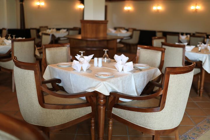 Dining 129 of 149