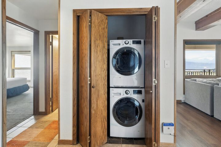 Laundry 808 of 947