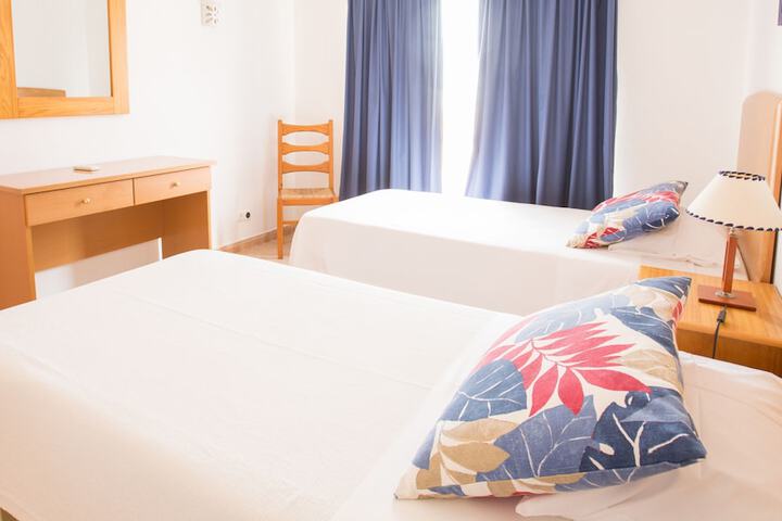 Room 4 of 21