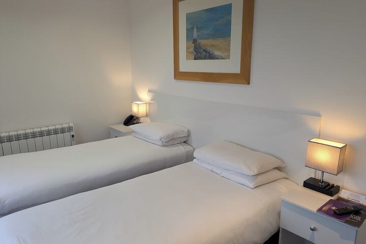 Room 21 of 59