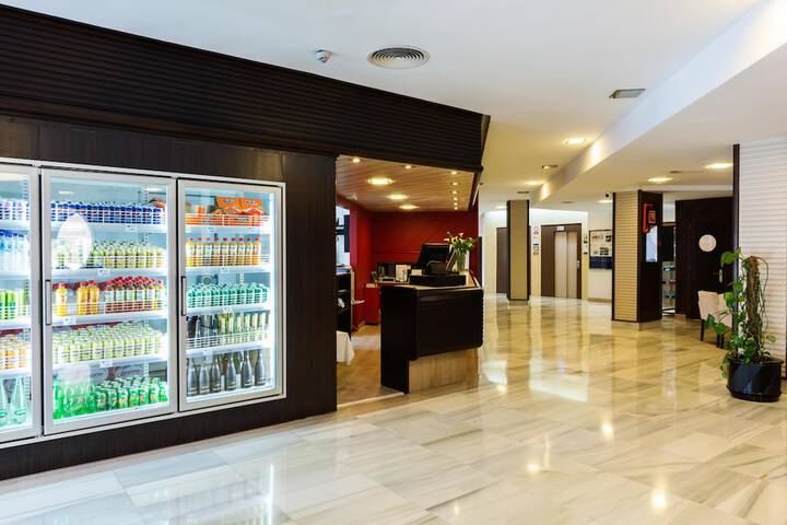 Guest Lobby