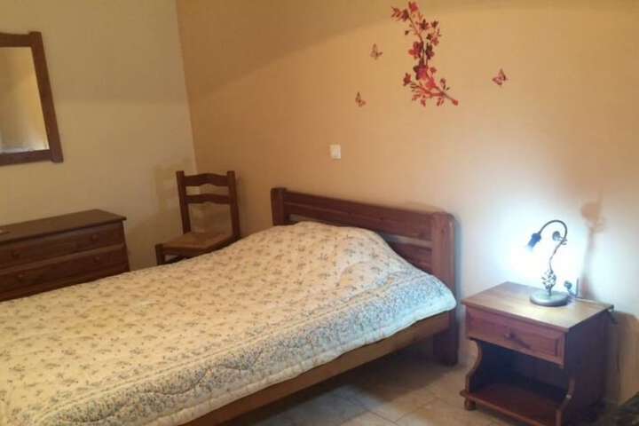 Room 6 of 39