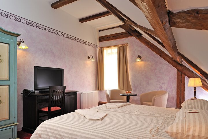 Room 14 of 45