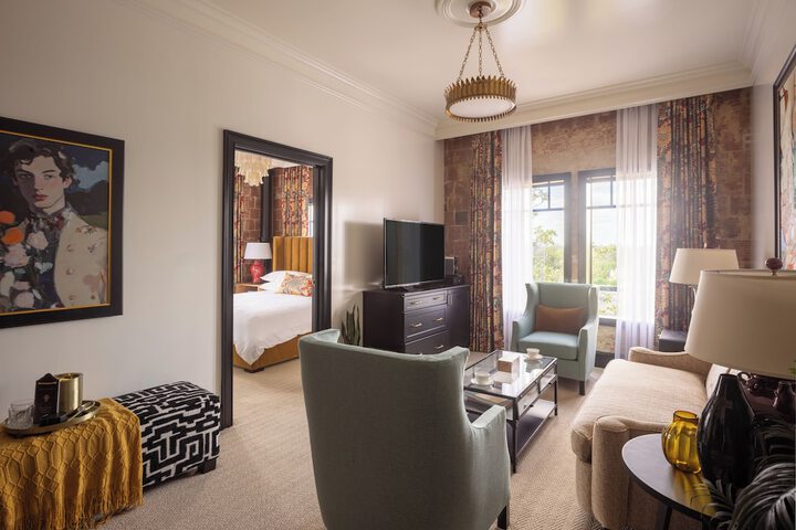 Room 10 of 46