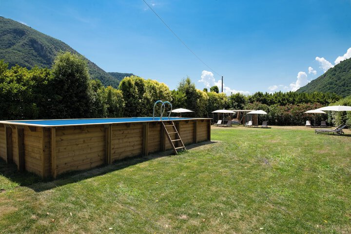 Pool 43 of 55