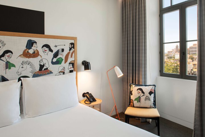 Room 21 of 89