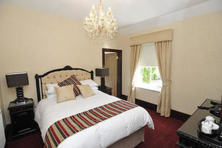 Room 44 of 64