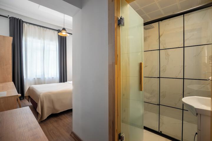 Room 15 of 57
