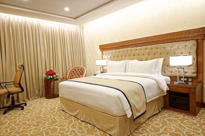 Room 10 of 70