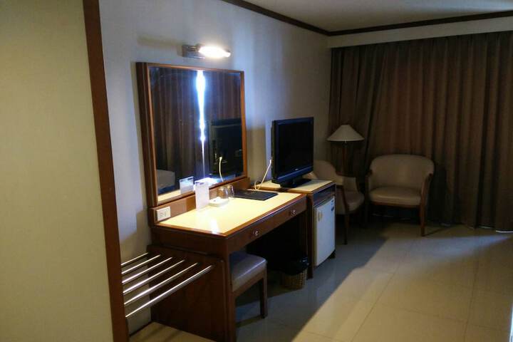 Room 101 of 143