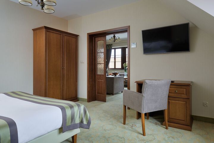 Room 14 of 75