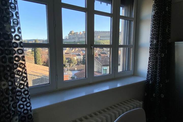 Room 20 of 139
