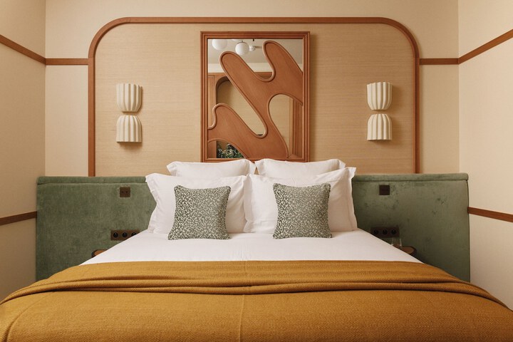 Room 23 of 71