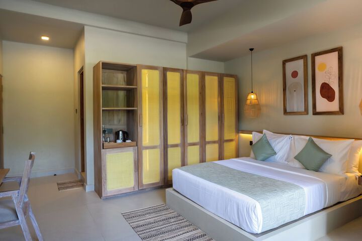 Room 42 of 222