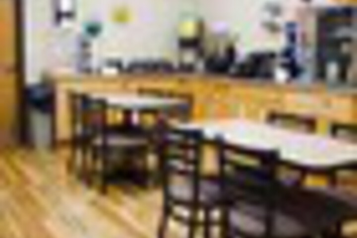 Breakfast/Coffee Service 188 of 246