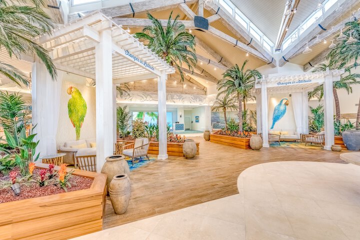 Entrance & Lobby