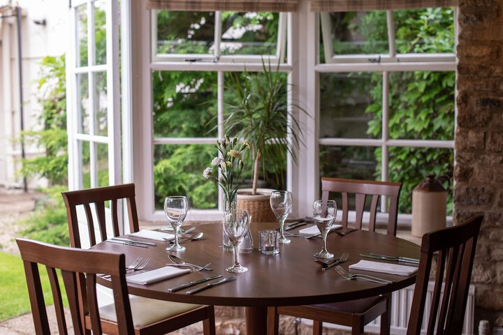 Dining 58 of 81
