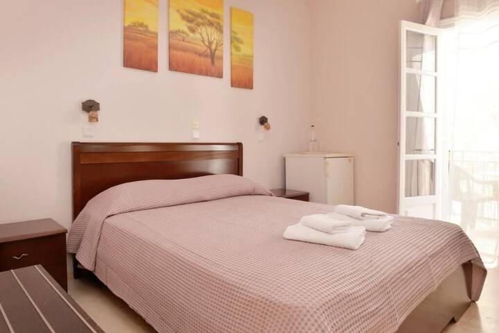 Room 17 of 25