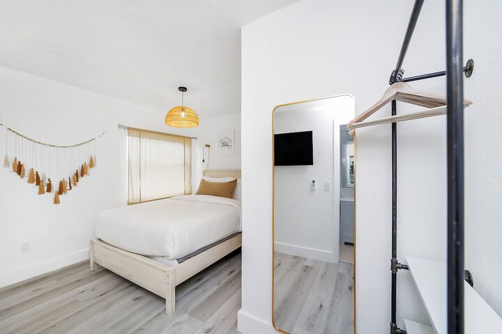 Room 10 of 48