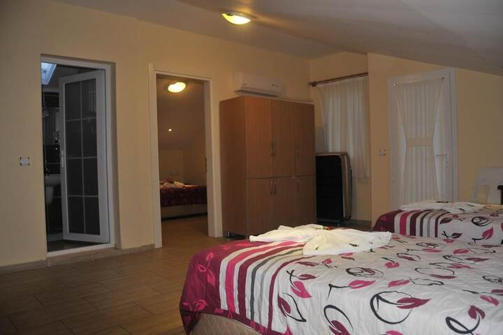 Room 15 of 39