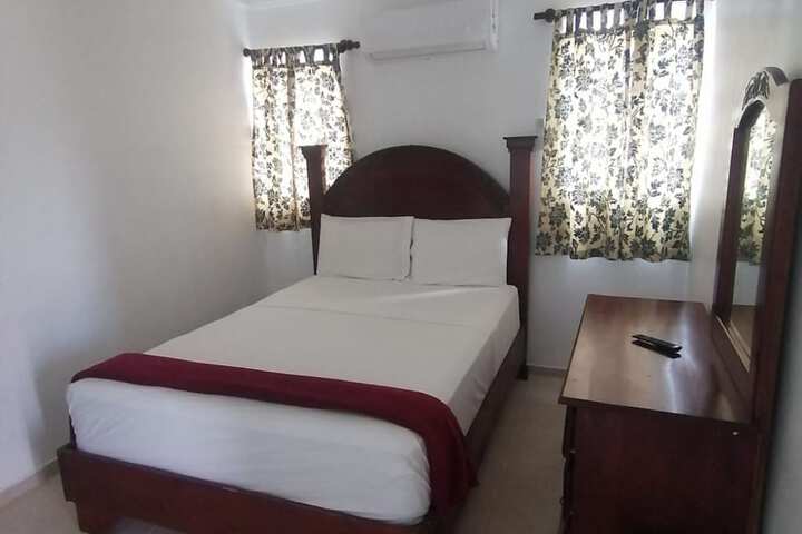 Room 19 of 102