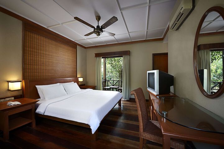 Room 15 of 46