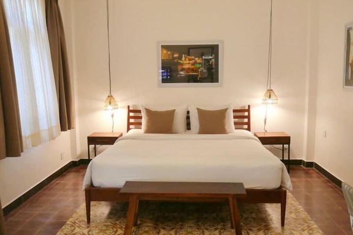 Room 5 of 35
