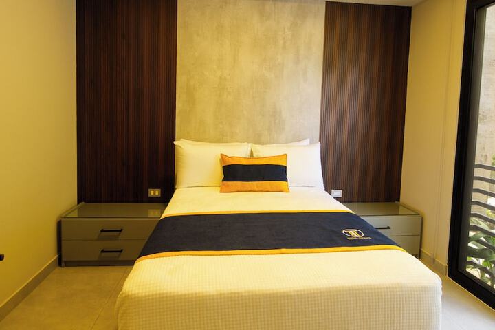 Room 4 of 23