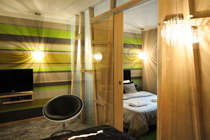 Room 5 of 27