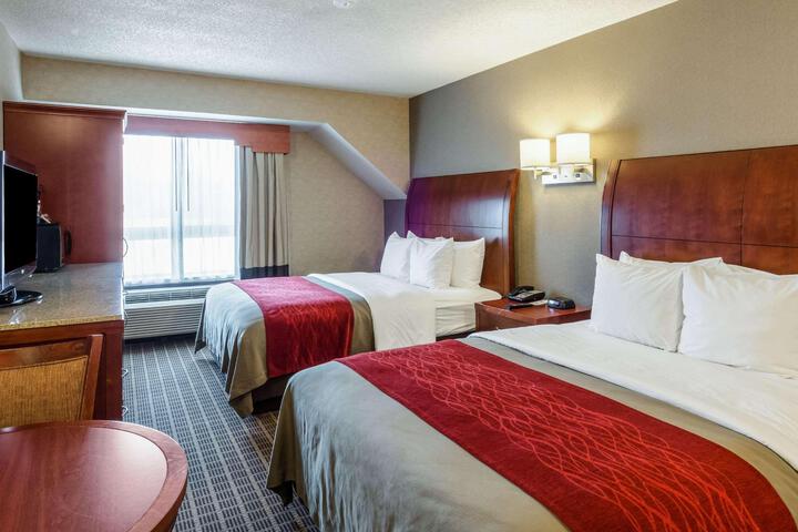 Quadruple Queen Bed (2 of 10)