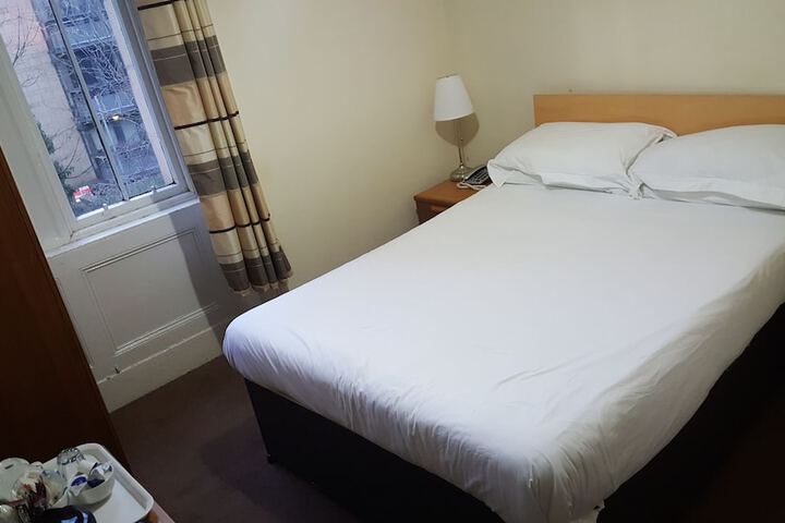 Room 19 of 79