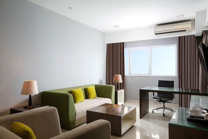 Room 9 of 29