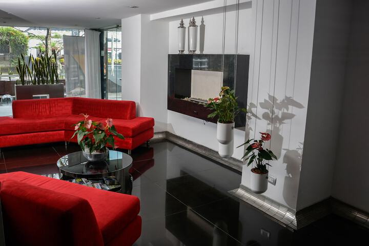 Guest Lobby