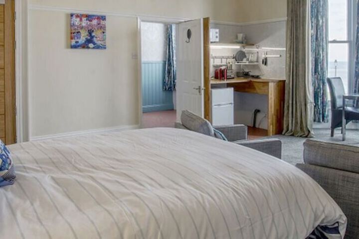 Room 46 of 103