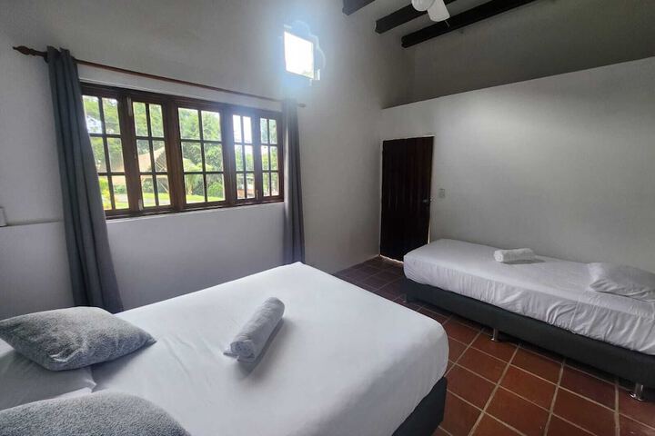 Room 6 of 47