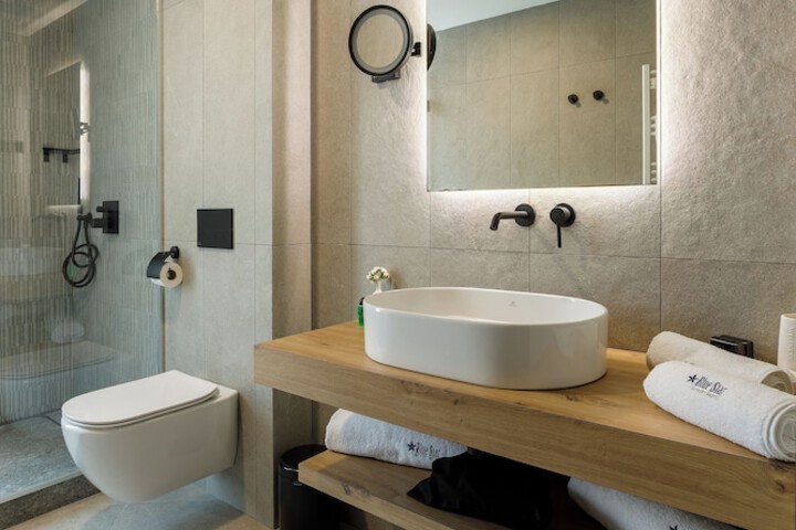 Room 19 of 33