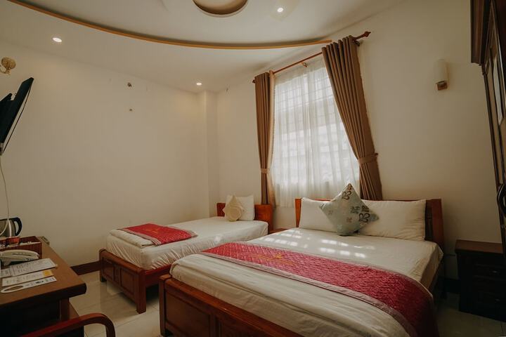 Room 26 of 66