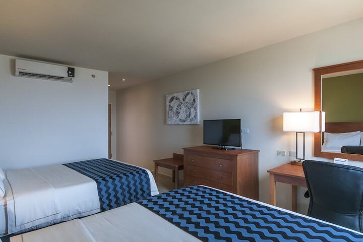Room 26 of 93