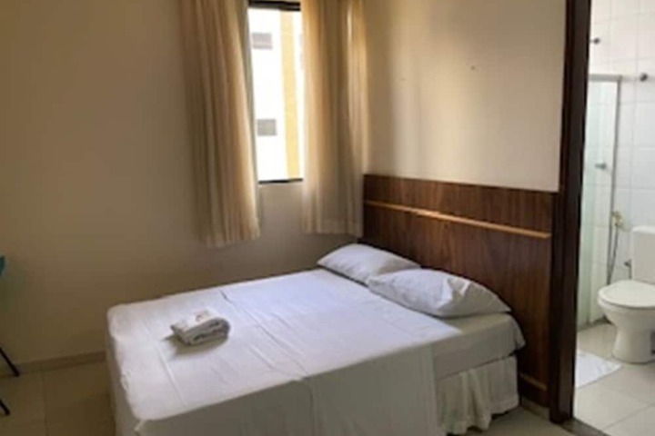 Room 8 of 20