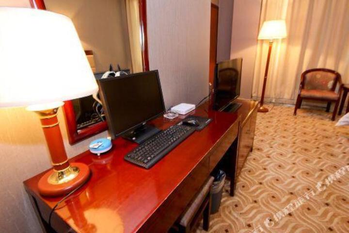 Qinan Hotel