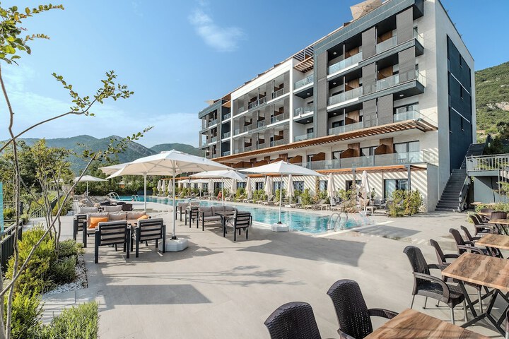 Hotel 54 of 75