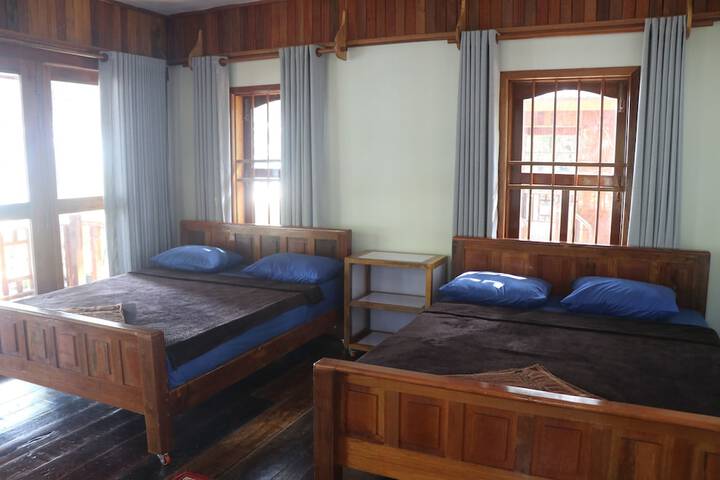 Room 24 of 116