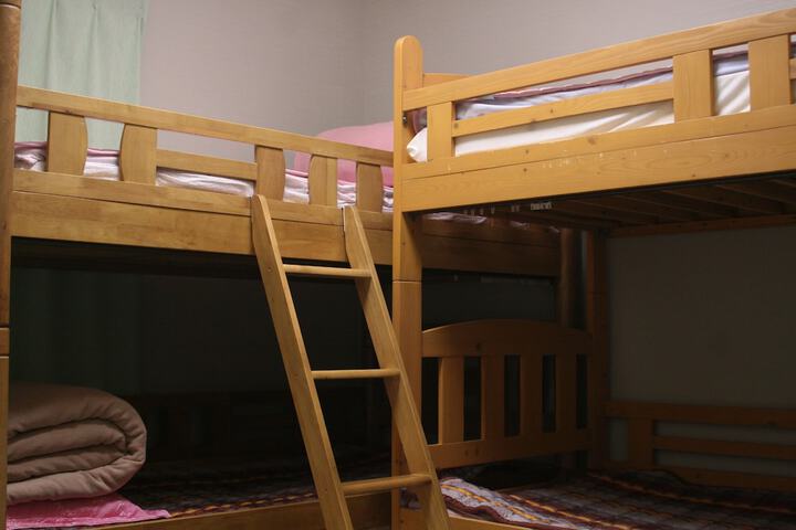 Room 11 of 111