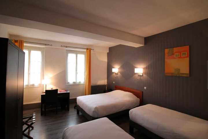 Room 6 of 31