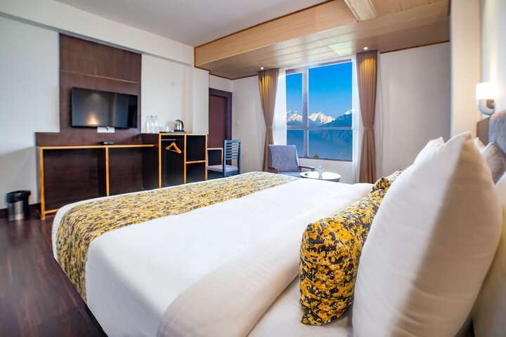 Room 14 of 40