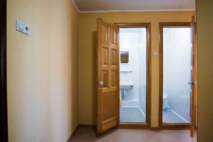 Room 41 of 64