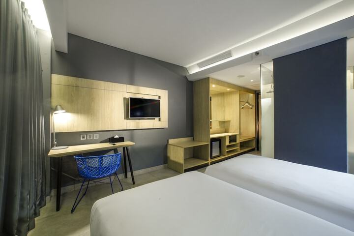 Room 5 of 53