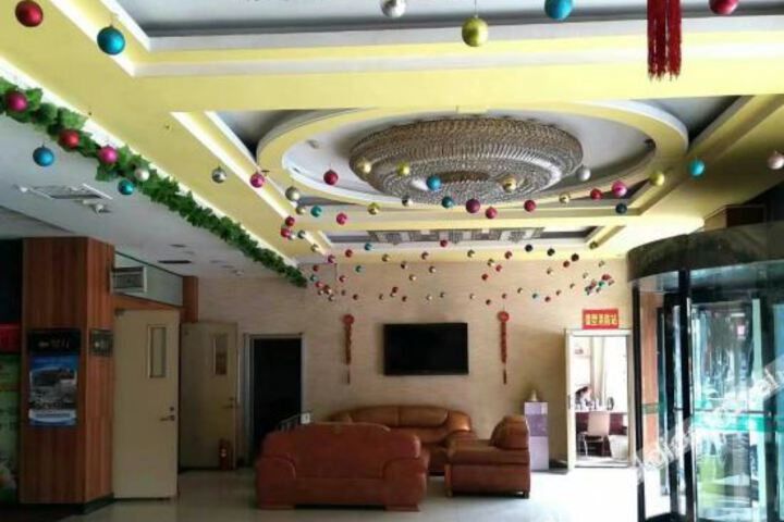 Hotel Interior 5 of 11