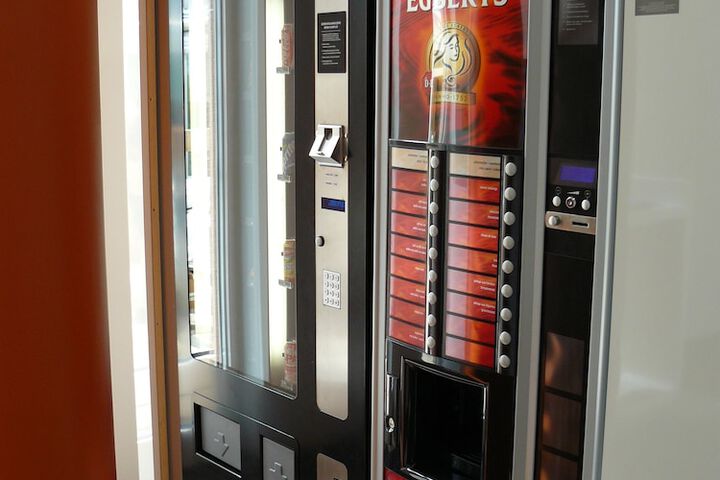 Vending machine