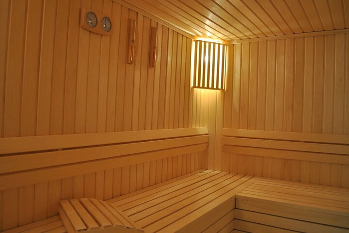 Spa 18 of 31